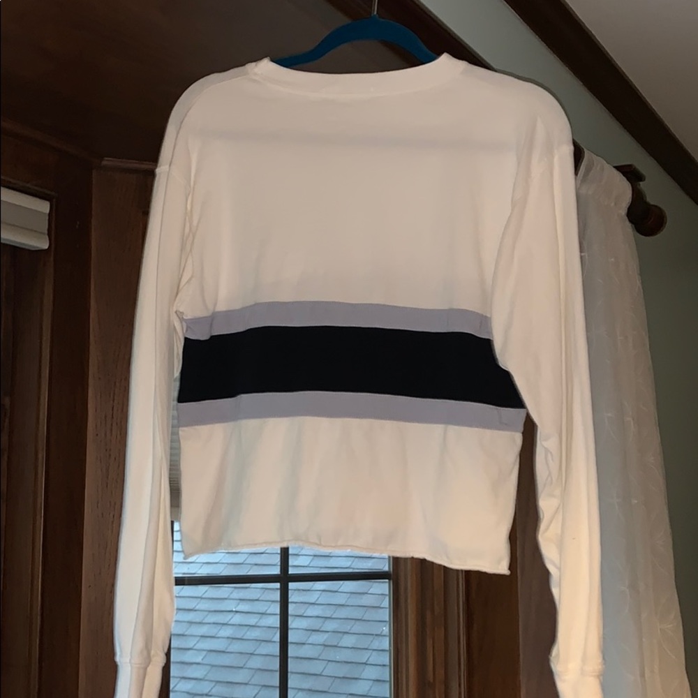 Brandy Melville Long Sleeve shirt
